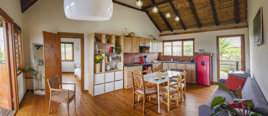 2 Bedroom Property for Sale in Wavecrest Eastern Cape